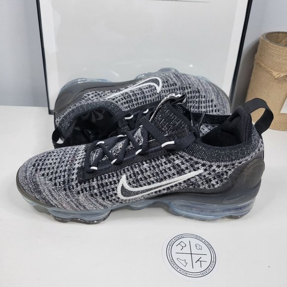 Nike Air Vapormax 2021 FK Oreo - Picture 2 of 4
